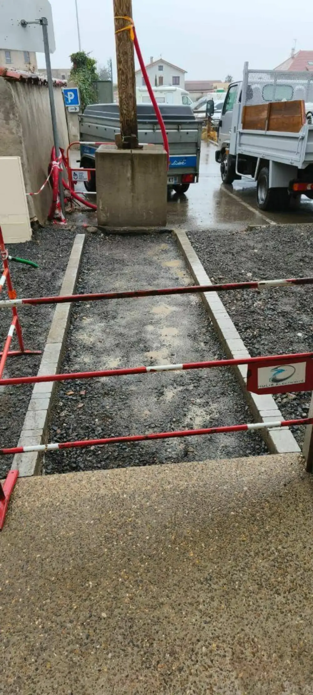 Allée piétonne en pavé Tepia avec accès PMR — vue 5
