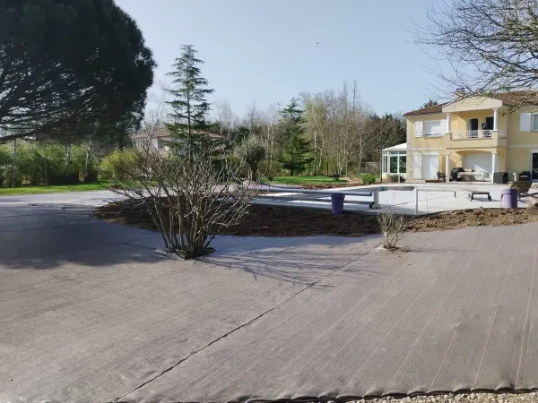 Pose de bâche sur plusieurs centaines de m²